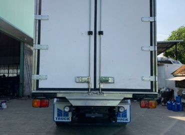 Báo giá đóng thùng xe đông lạnh mới nhất năm 2025